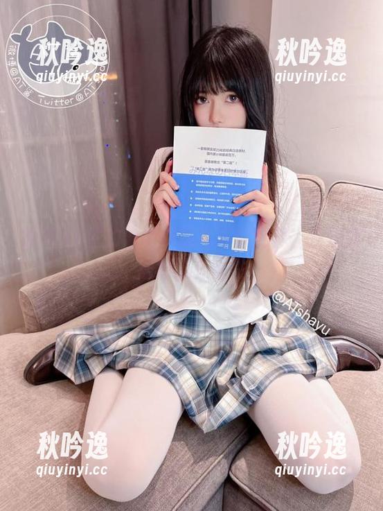 原来AT鲨的泳衣作品也可以这样，没想到居然这么随性