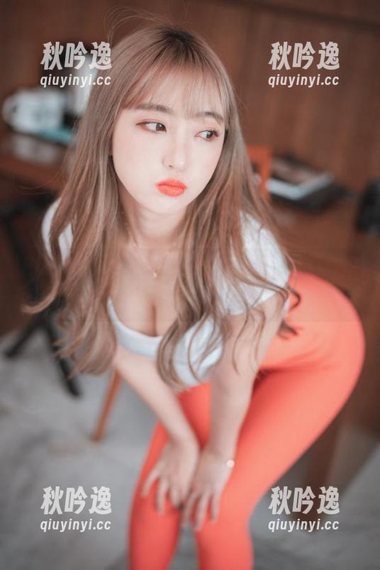 HaNari(하나리)女王的气质在图片中：喔，这资源不太寻常