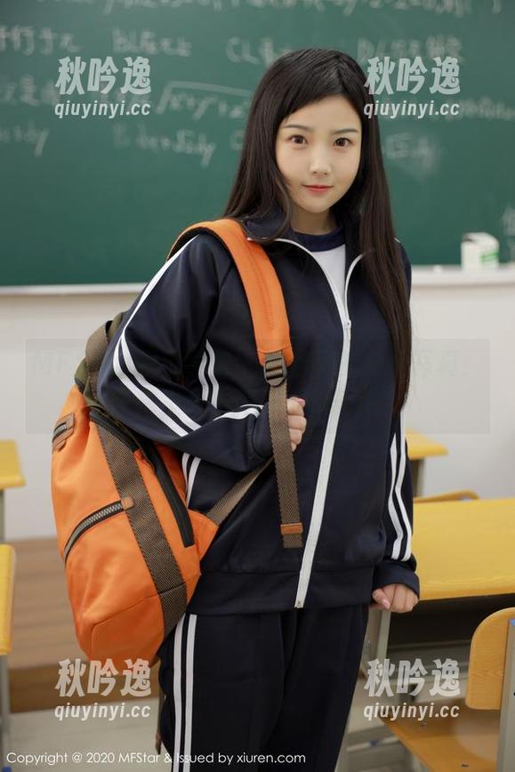 MFStar模范学院 - 陈怡曼的免费写真：自拍不只是摁一下快门哦！