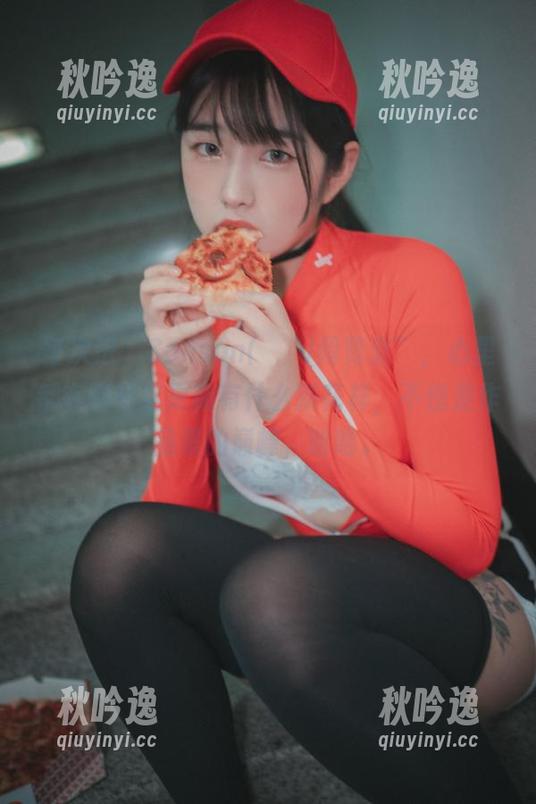 每次进“Sonson(손손)阅览室”，心里都在嘀咕这更新有什么新花样，不愧是作品集的巅峰，哈哈。