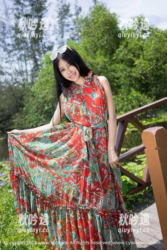 TGOD推女神 - 图集里的油亮艾小青，反射出什么样的光？