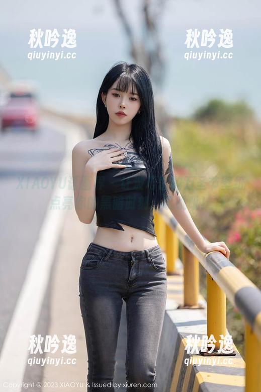 XIAOYU语画界 - 让波巧酱的万圣节壁纸点亮你的黑暗时刻，吼吼吼！