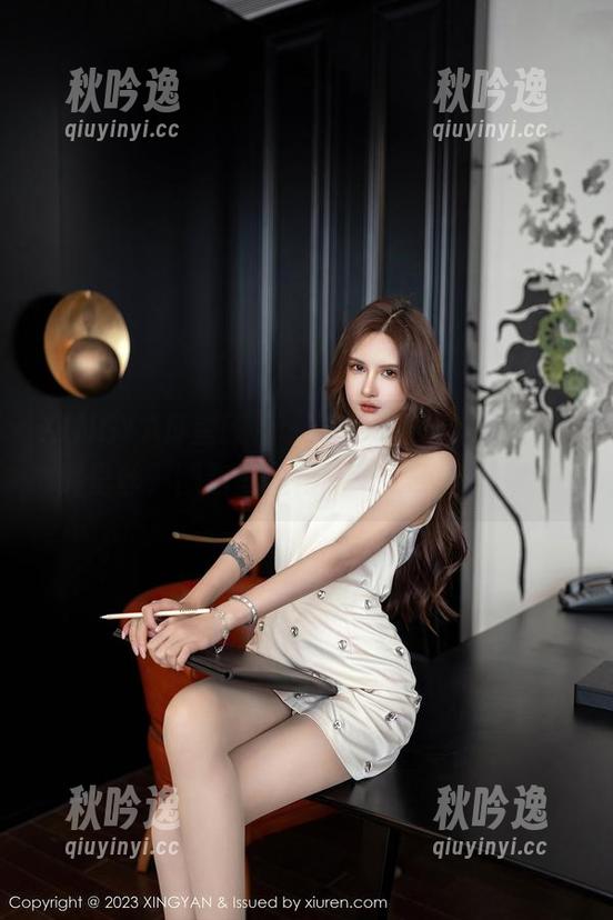 XINGYAN星颜社-何晨曦 XINGYAN星颜社 - 不说话,看何晨曦的裤里丝,图包就值得一试,下载就好!