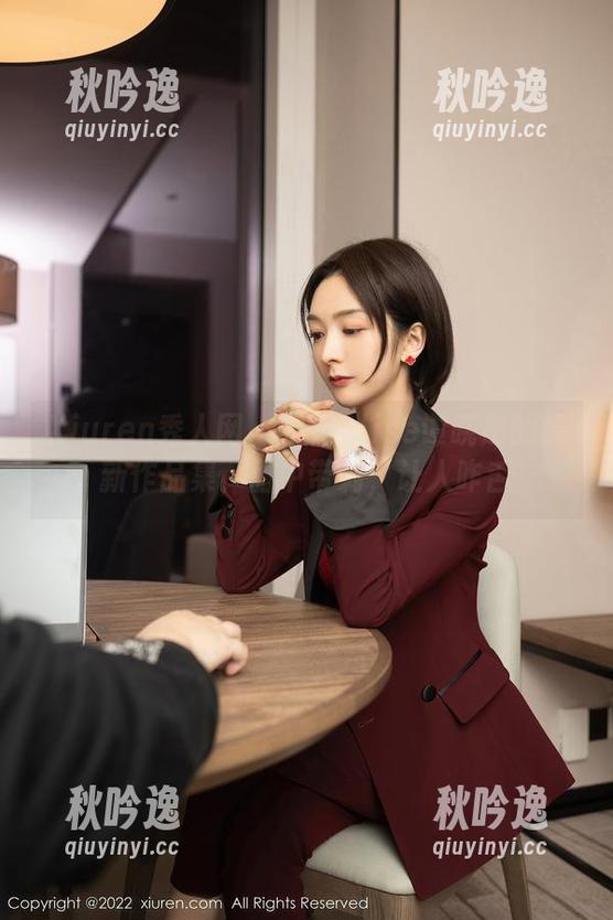 Xiuren秀人网-Elise谭晓彤 Xiuren秀人网 - 学姐Elise谭晓彤的最新作品集,甜中带刺,让人咋舌