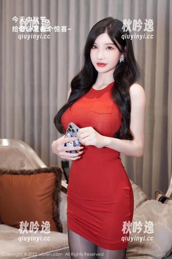 Xiuren秀人网 - 背对夕阳的baby嘉茵，天台的美图就是你的新资源库，请收好！