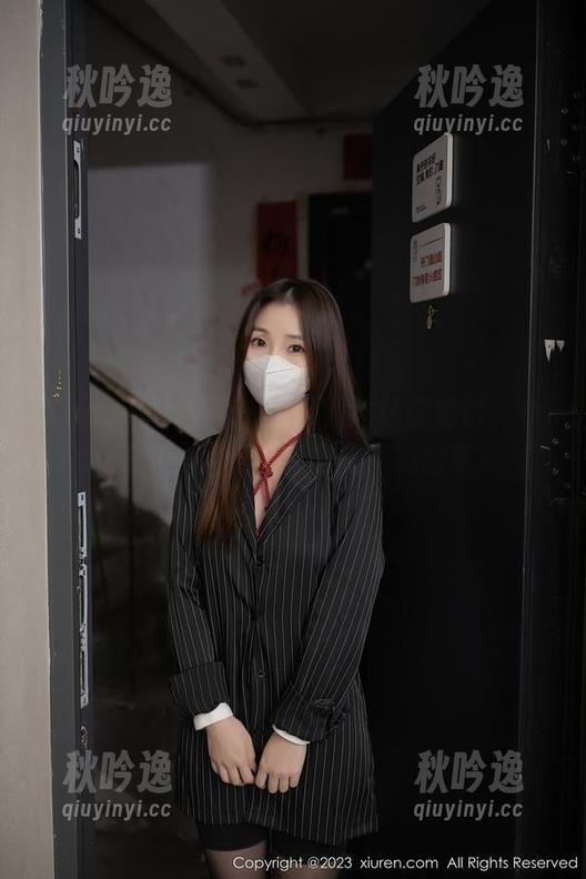 Xiuren秀人网-小尤奈 Xiuren秀人网 - 如果黑丝袜能说话,小尤奈的美图肯定有很多精彩故事!