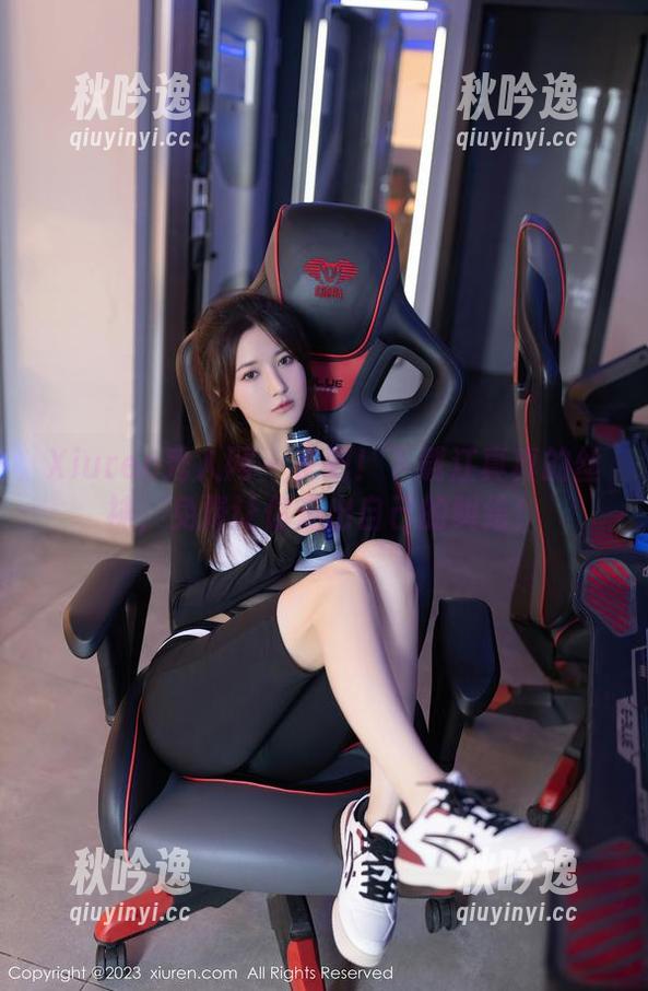 Xiuren秀人网 - 来吧！下载江真真的丝袜，免费让你走出自己的纠结！