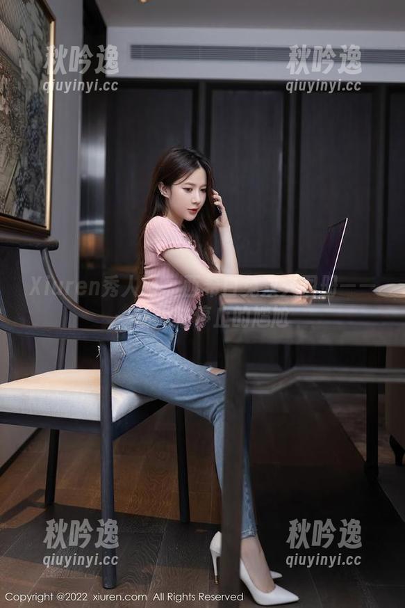 Xiuren秀人网 - 西希白兔双人图册——一场无法停止的尴尬