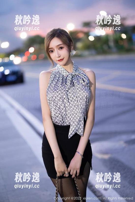 Xiuren秀人网 - 最新套图：黄乐然教你怎么做个“美臀细腰”的红唇担当。