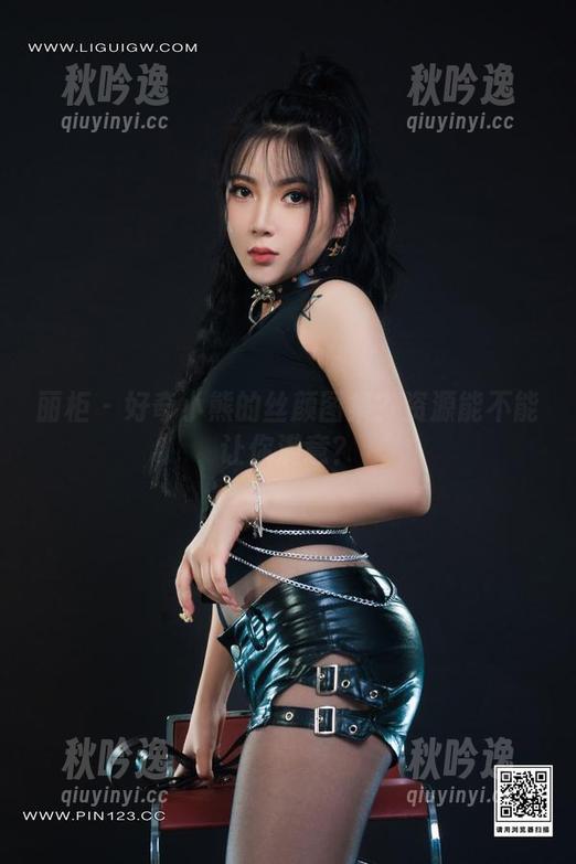 丽柜-小熊 丽柜 - 好奇小熊的丝颜图集?资源能不能让你满意?