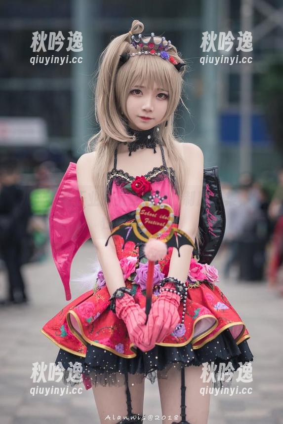 八成不务正业的五更百鬼：制服全集，任性向你招手！