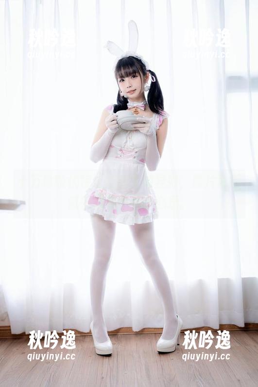 十万珍吱伏特 十万珍吱伏特让白丝大放异彩,照片背后似乎藏着不少小心思。