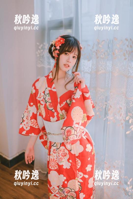 空姐千反田鹿子，原图里有她的俏皮，壁纸里都是蠢蠢欲动的我！