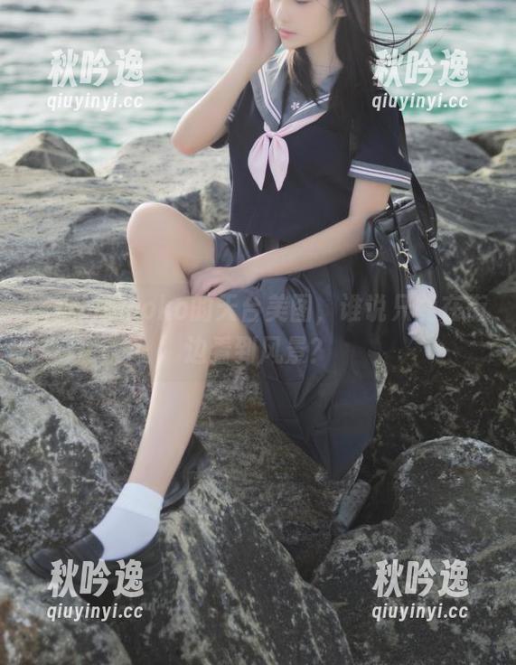 南桃Momoko 南桃Momoko的天台美图,谁说只能在街边看到风景?