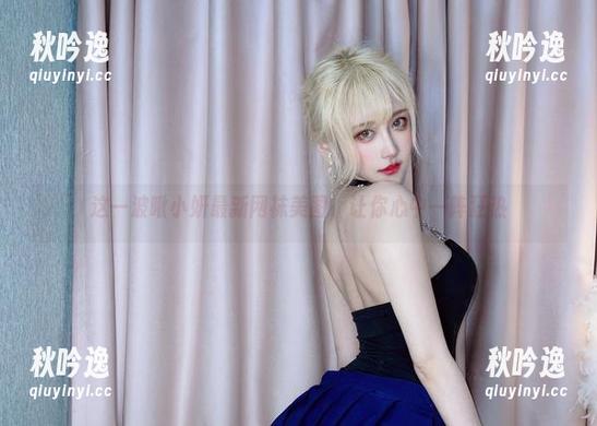 啾小妍 这一波啾小妍最新网袜美图,让你心中一阵狂热