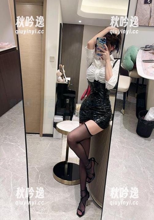 奔跑的晶骡子 微密圈 - 作品?只能用高跟鞋来形容奔跑的晶骡子的风格。