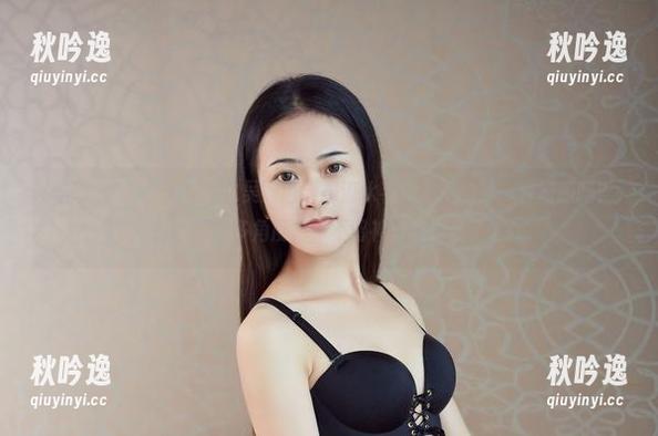 尤物馆 - Rebecca_吴颖茵，难道水手服是她的第一件制服吗？原图里超多角度，一不留神就陷进去了。