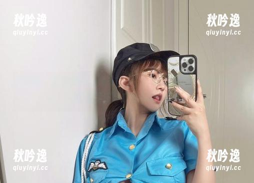 张思允nice 微密圈 - 张思允nice泳衣原图,一看就是“水下舞比拼”!图册里还有意外的姿势哦!