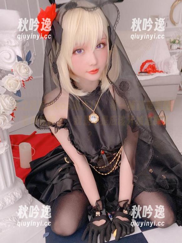 星之迟迟的cos滴水JK，每一帧都是美图，某种程度上，我是不是应该开始追捧了？