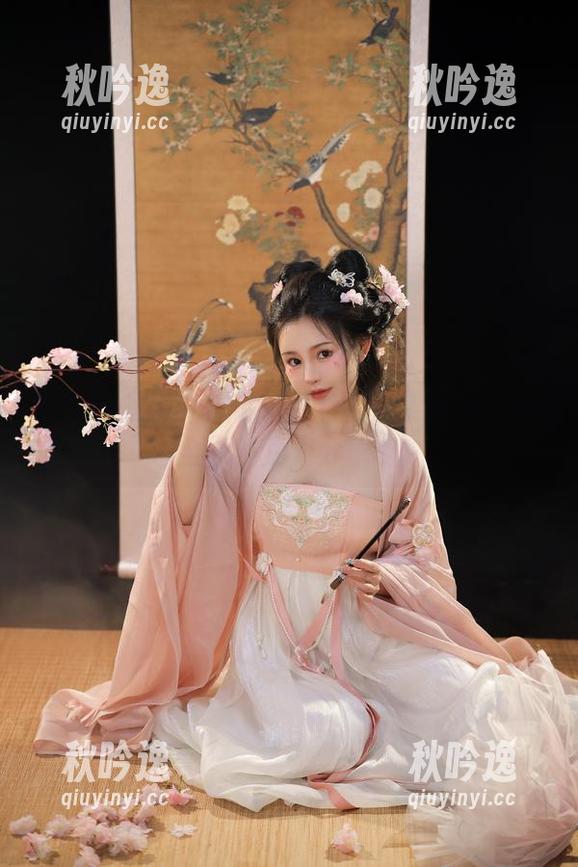 你见过这么治愈的奶牛照片吗？桃暖酱完全不怕免费分享。