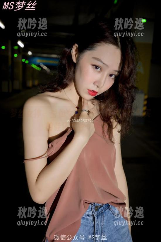 梦丝女神 - 莹仙女的美脚，作品集比我买的鞋还华丽…心酸。