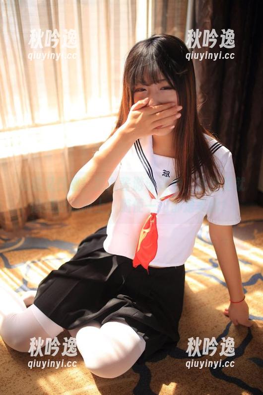 私房又性感！猫九酱游泳姿势，泳池里就像是逆流而上，随便一拍都是美图！