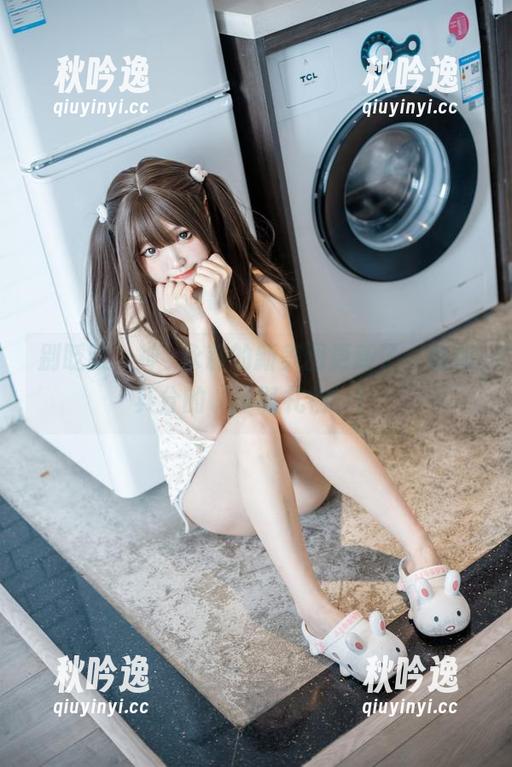 别眨眼，神沢永莉的新美图更新了，恰如其分的‘圣诞礼物’！