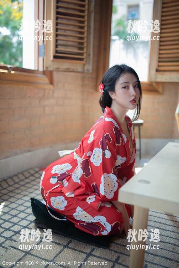 秀人网 - 职场必备小技巧：如何怼上“K8傲娇萌萌Vivian”的秘书写真分享，准没错！