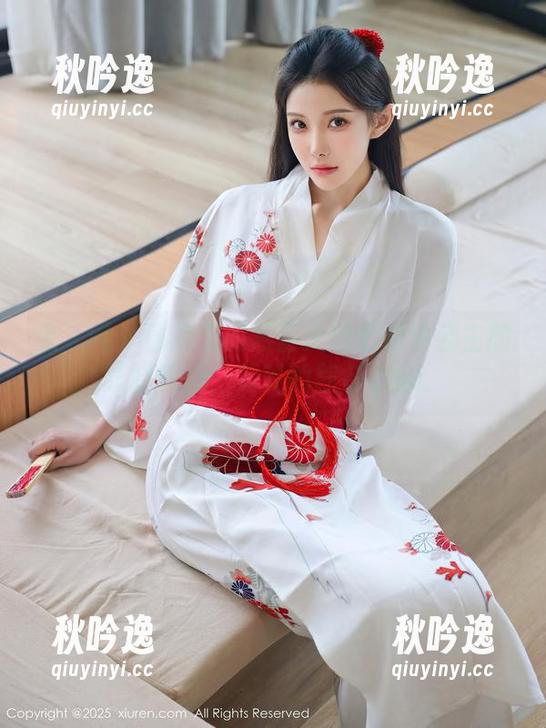 秀人网 - 照片里的黑丝大增心妍小公主的妖娆气息，妥妥的秋冬必备。