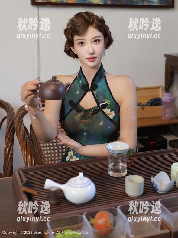 秀人网 - 好吧，筱慧cindy的白色图包，有些姿势可能让我多看几眼。