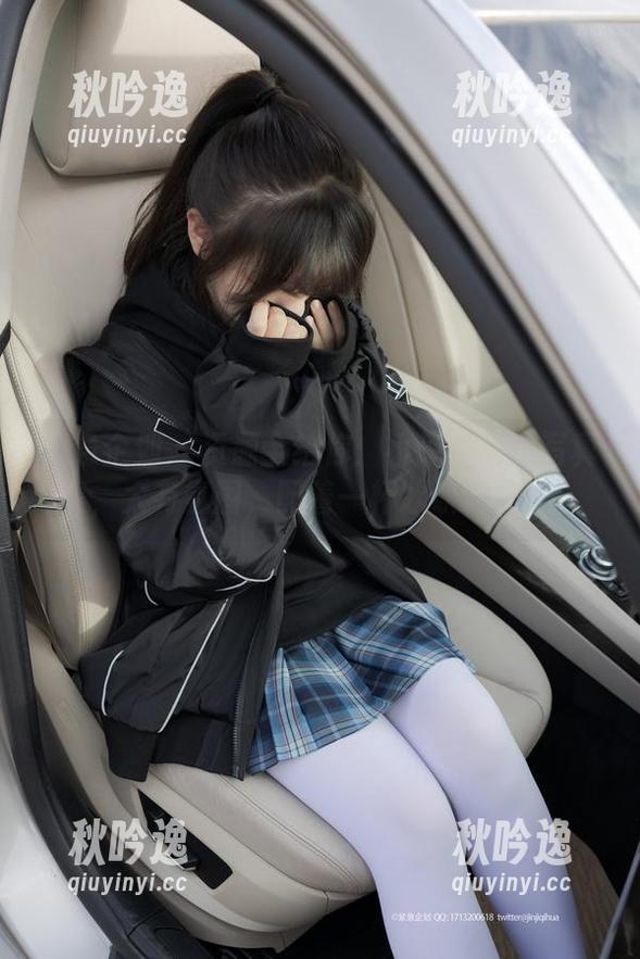紧急企划 - 资源全给你：小恩的海边写真集，太有氛围，配着一杯冰饮料最好。