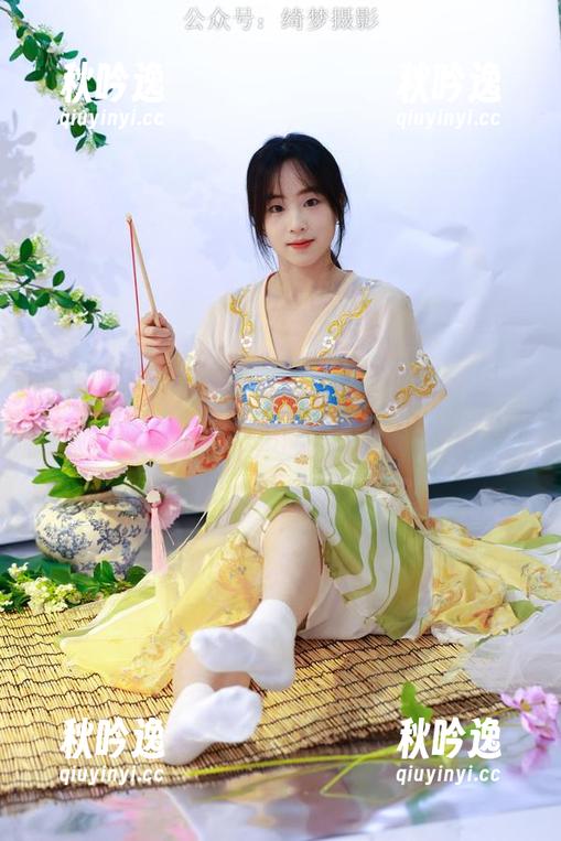 绮梦摄影 - 从此，照片里的女神有了名字：露露，福利不需要太多解释！
