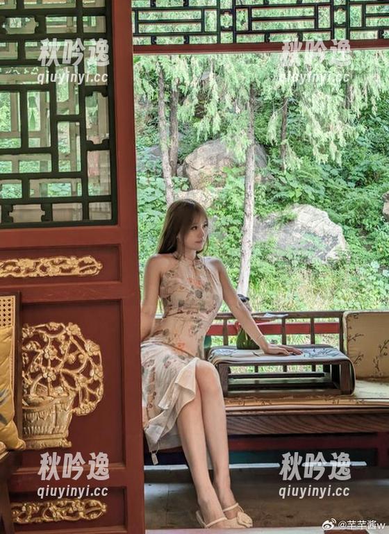 芊芊酱w的“秘密”已上线，原图等你来探险！