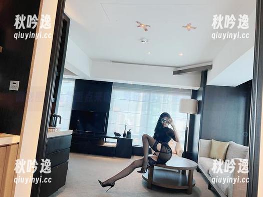 微密圈 - 免费重点来啦：葛征的睡衣照片让你眼前一亮