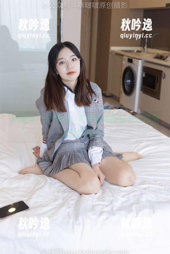 袜啵啵 - 眨眼间，周周的高跟鞋私房原图给我惊艳了！