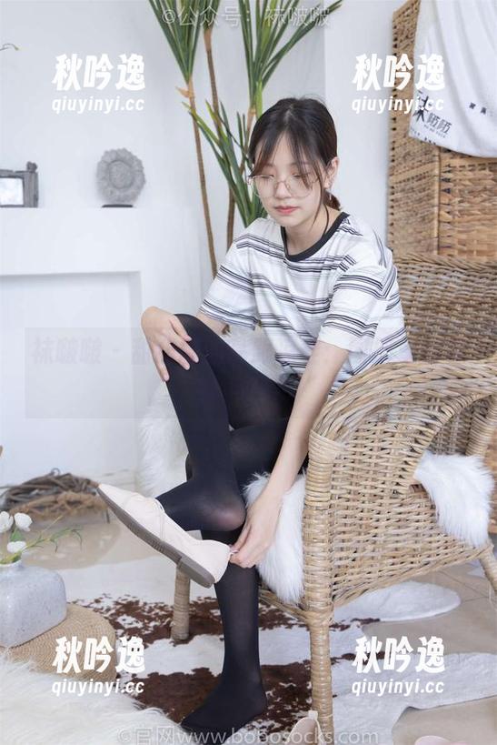 袜啵啵 - 甜甜圈的高跟凉鞋：图册里的奢华与日常
