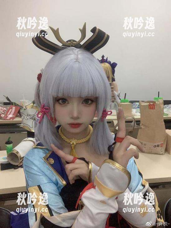 许枳 作品中的红色旗袍,许枳的无圣光实验,大家觉得这是在发火吗?