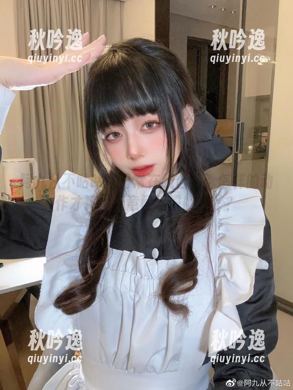 阿九从不咕咕的日常在线合集：怎样的动作才算“无意间流露的美”？
