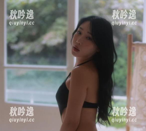 太爱这些美图了！韩国CoCo在办公室的红蓝生涯，值得一聊。